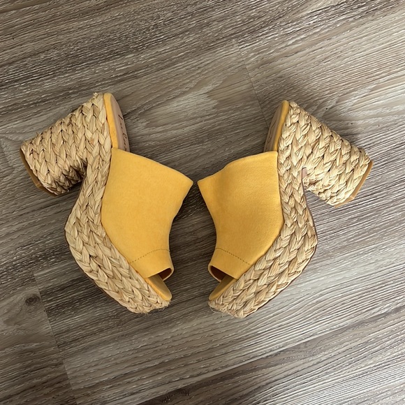Lulus Shoes Lulus Ervyn Suede Raffia Platform Slide Sandals Poshmark